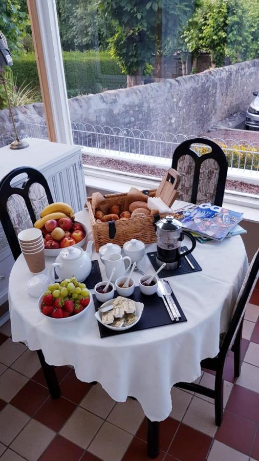 Lochtybank Guest House คาร์นูสตี ภายนอก รูปภาพ